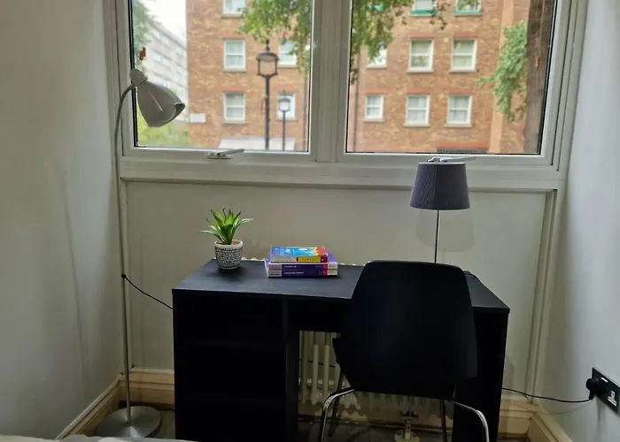2 Bedrooms Flat In Great Location!