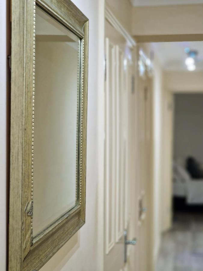 2 Bedrooms Flat In Great Location! * Лондон